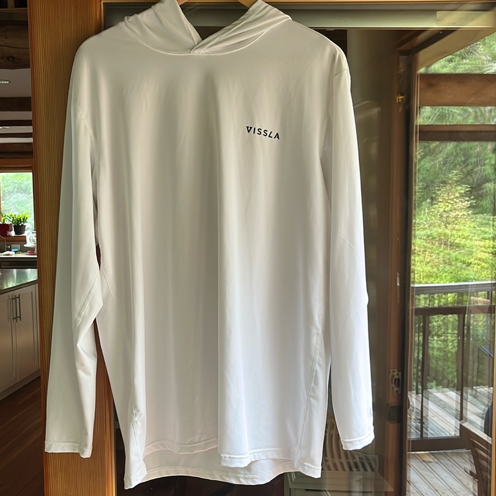 VISSLA UVA/UVB sun protection hoodie